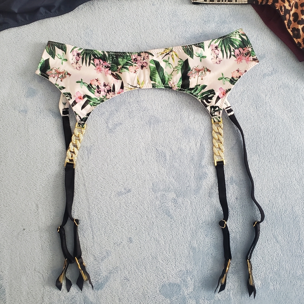 Victoria's Secret Tropical Gold Bling Chain Garter Belt NWT Sz Small / XS
